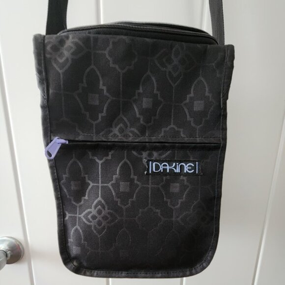 Dakine Crossbody Bag - Picture 1 of 7